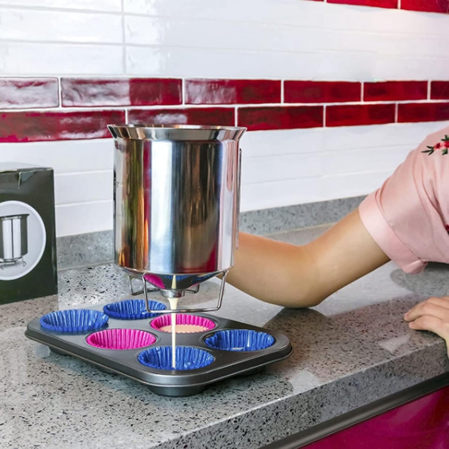 TOPINCN Pancake Batter Dispenser, Stainless Steel Cupcake Batter Dispenser Handheld Pancake Pourer Great for Baking Cupcakes Muffins Waffles Cooking Crepes