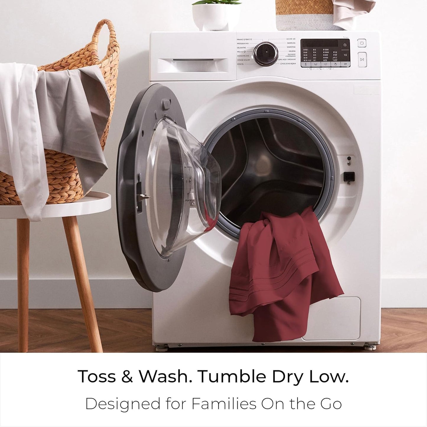 Mellanni Full Sheets Set - 4 PC Iconic Collection Bedding - Hotel Luxury, Extra Soft, Cooling Bed Sheets - Wrinkle, Fade, Stain Resistant (Full, Brick Red)