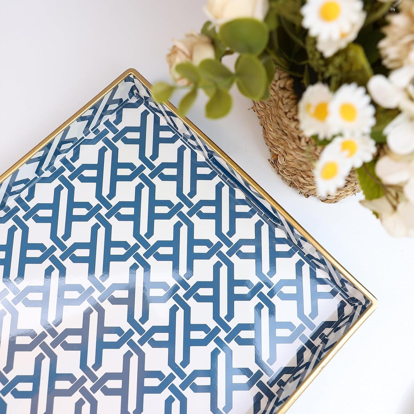 Spsyrine White Serving Tray, Plastic Marbling Tray for Coffee Table, Stylish Rectangular Decorative Tray with Handles, Ottoman Tray for Living Room, Bathroom, 15.6” X 10.2"