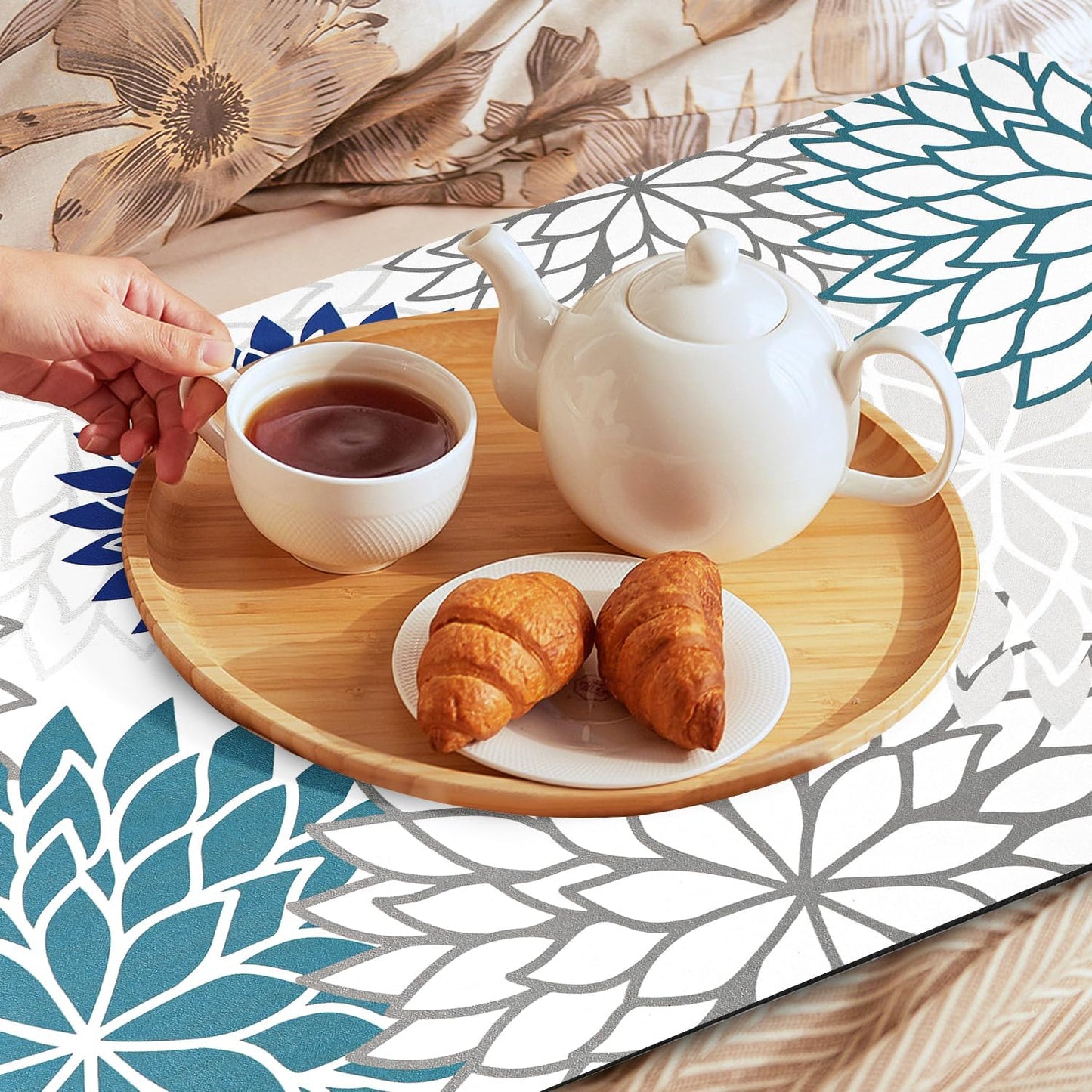 Findosom 2PCS 12" x 20" Dish Drying Mat & 24" x 5.5" Sink Splash Guard, Super Absorbent & Cuttable Dish Mat Drying Kitchen Mat with Blue Floral, Hide Stain Drying Mat for Kitchen Counter