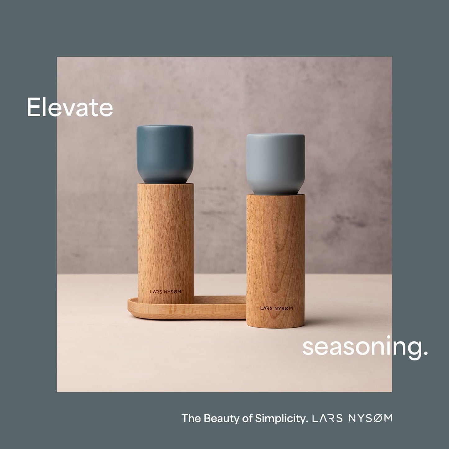 LARS NYSØM Wooden Salt and Pepper Grinder Set Manual with Tray - Salt and Pepper Mills with Adjustable Ceramic Grinder - Elegant Beechwood Pepper and Salt Mill Set for Dining Table (Almond Beige)