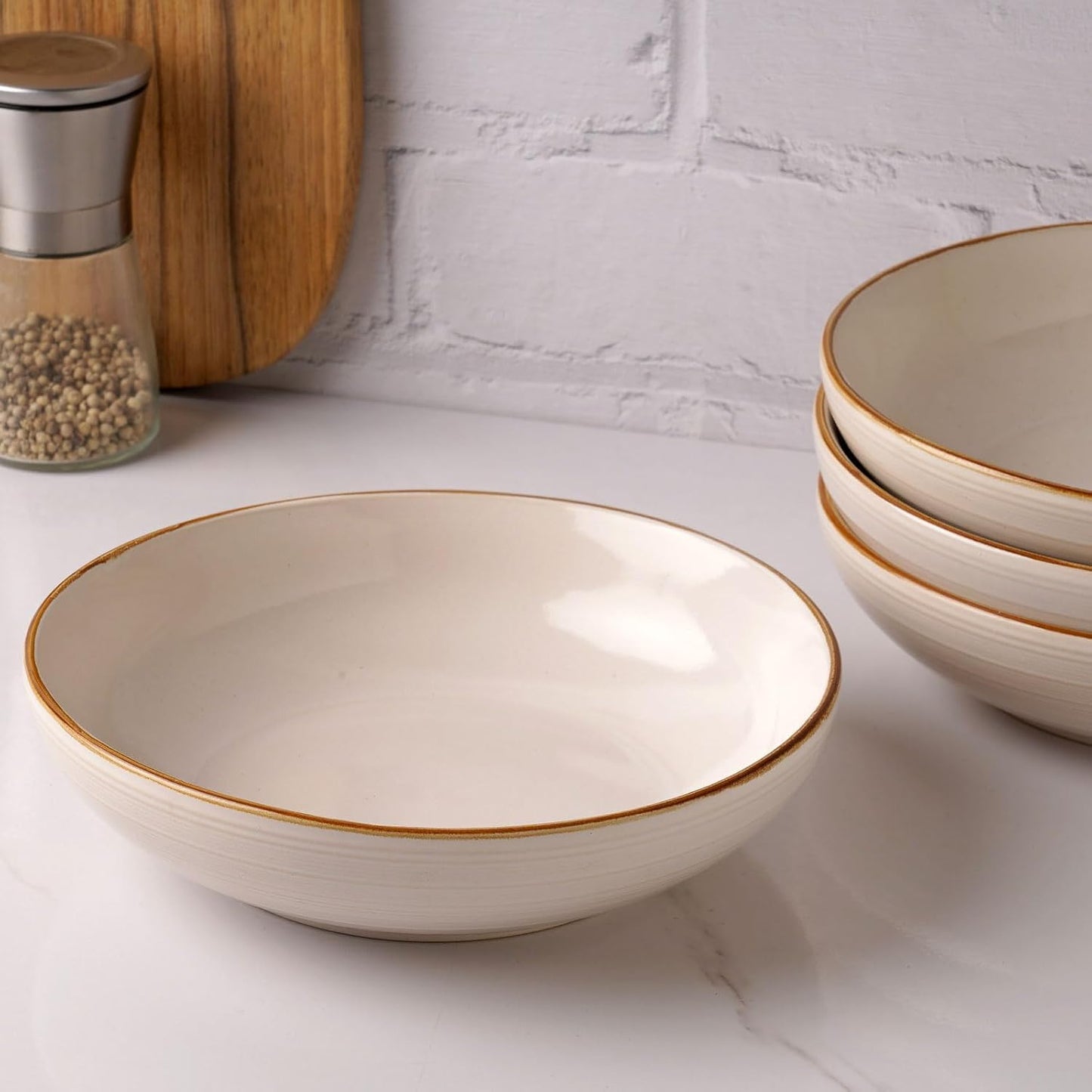 famiware Tempus 8.6'' Pasta Bowls Set of 4, 40 oz Bowls for Kitchen, Stoneware Deep Serving Bowls, Dishwasher & Microwave Safe Bowls for Cereal, Salad, Soup, Dessert etc - Antique White