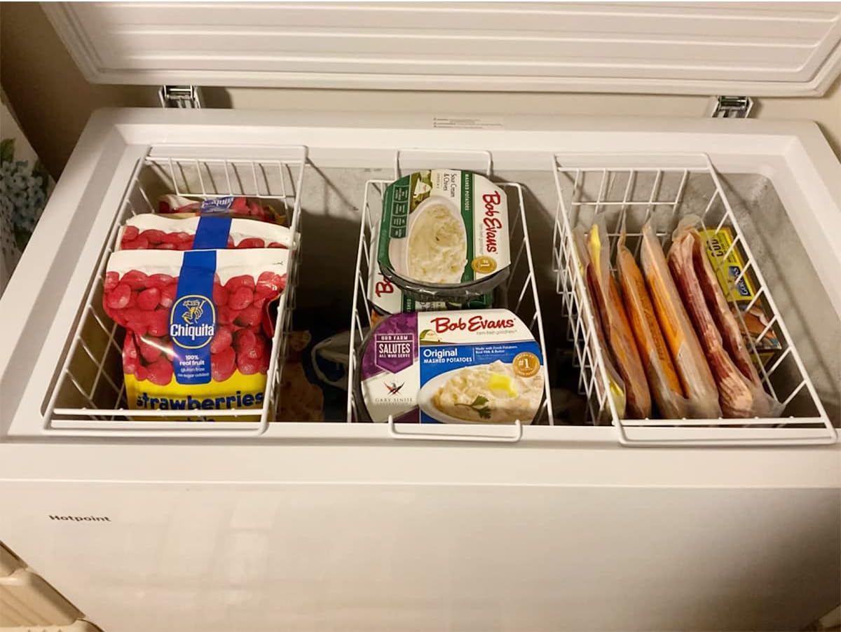 Orgneas Chest Freezer Baskets, 17.5" Freezer Organizer Bins Deep Freezer Storage Bins Metal Wire Baskets with Hanging Handles 2Pcs