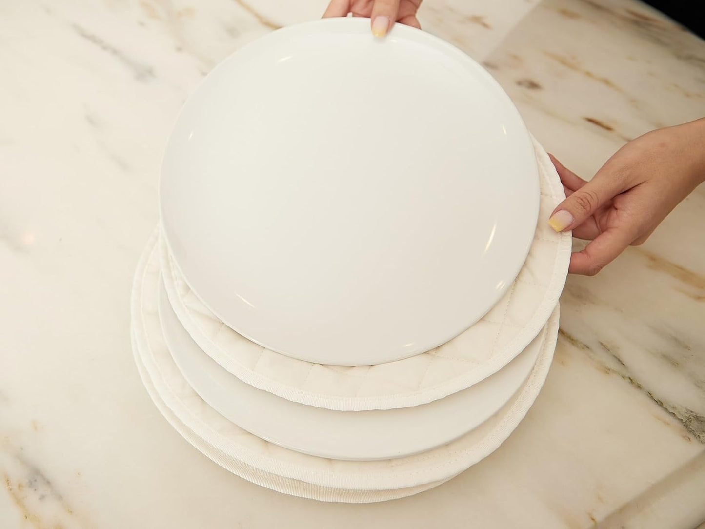 Covermates Keepsakes - Dish Storage - Padded Protection - ID Window - Stain Resistant - Machine Washable - China Storage, Cream