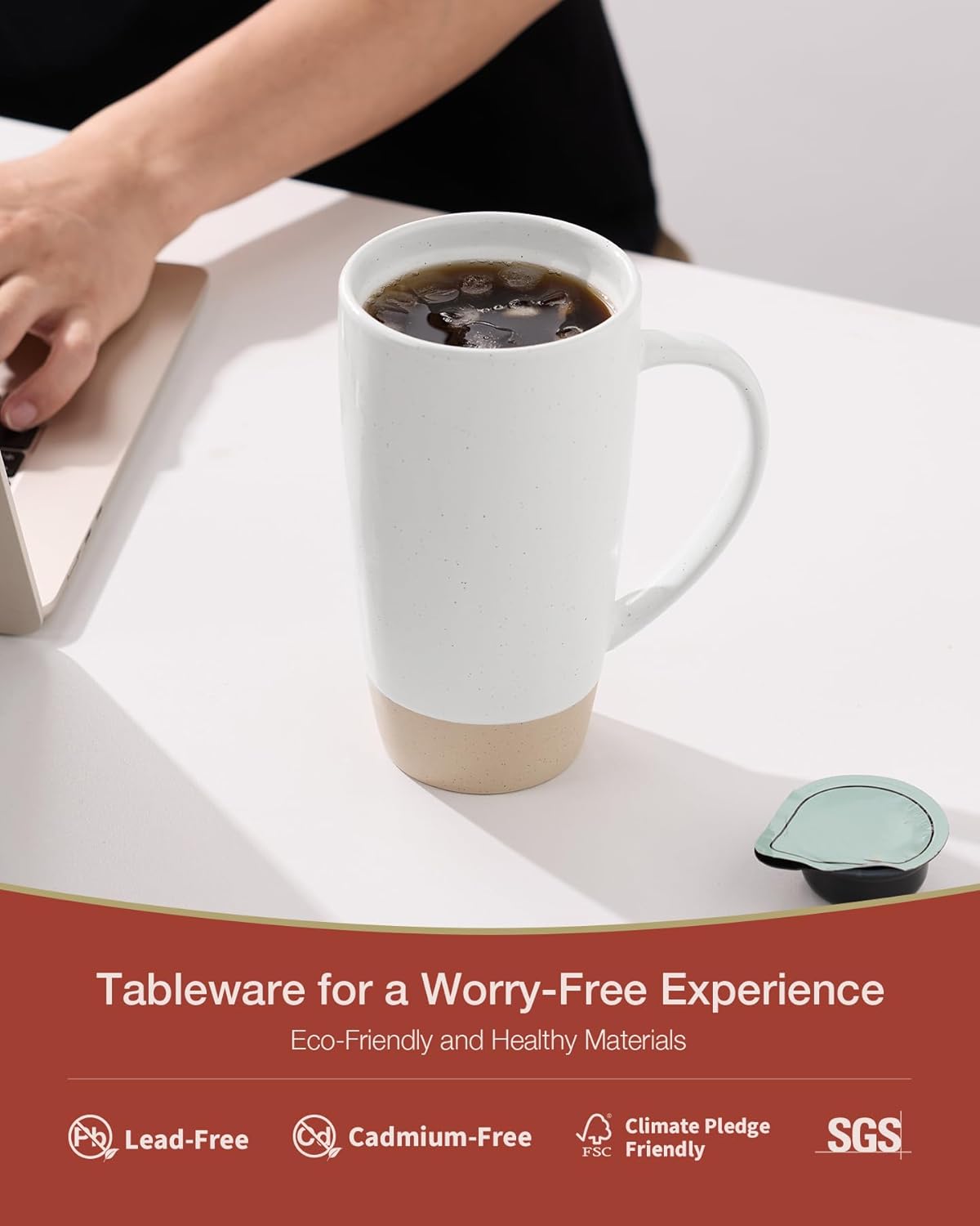 famiware Milkyway Coffee Mugs, 20oz Large Coffee Mug, Ceramic Mug Set of 2 with Lid, Cup Set with Handle for Latte, Tea, Cocoa, Milk, Home & Office, White and Cinnamon Brown