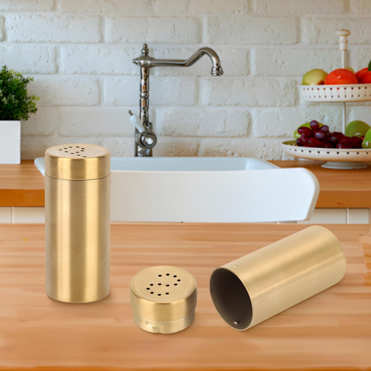 2Pcs Gold Spice Jars P/S Hole Condiment Jar Stainless Steel Seasoning Jar Bottle for Sugar, Salt, Pepper,Spices, for Home Kitchen, Dining Room(3.4×1.5in)