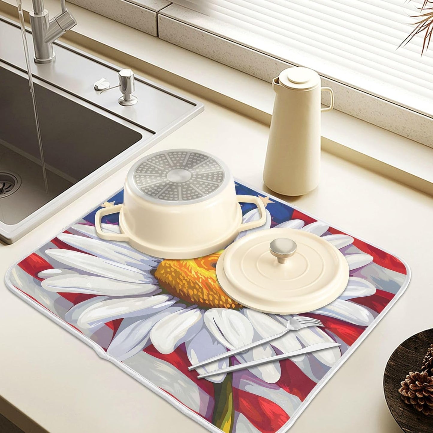 Daisy Flowers and American Flag Dish Drying Mat for Kitchen Counter Absorbent Microfiber Large Drying Pad Dish mats for Kitchen Countertops 18 x 24 Inch