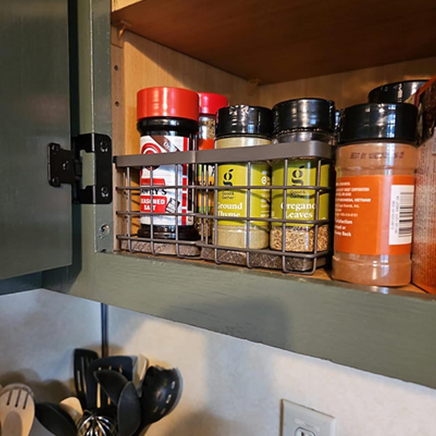 TIEYIPIN Farmhouse Small Metal Wire Storage Basket Bin, Rustic Home Storage Organizer with Wooden Bottom for Kitchen, Cabinets, Bathroom Counter, Pantry, Garage, Laundry Room - Black