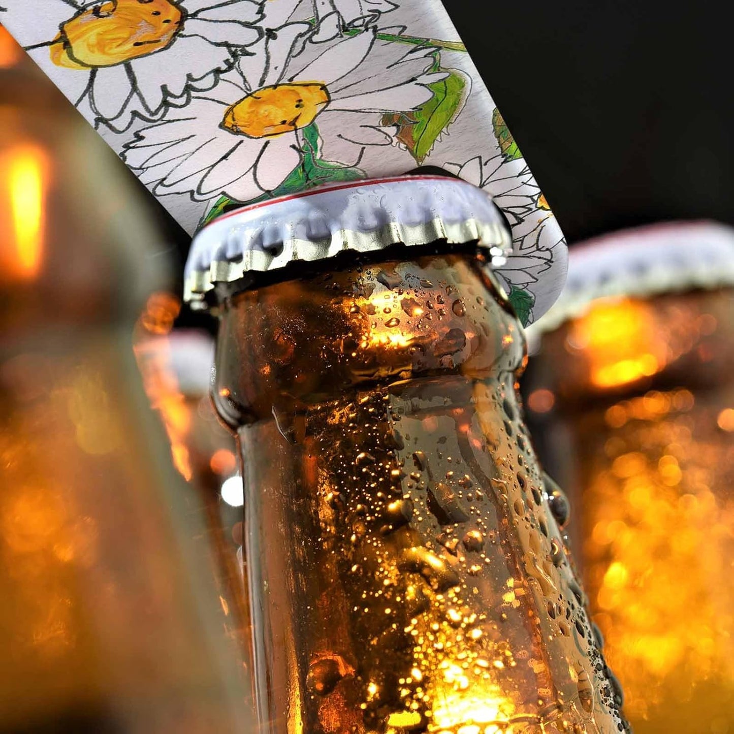 Daisy Flowers Stainless Steel Bottle Opener Watercolor Chamomile Floral with Green Leaf Bright Plant Flat Beer Bottle Opener Keychain for Home Kitchen Bar Restaurant Party Birthday Gift