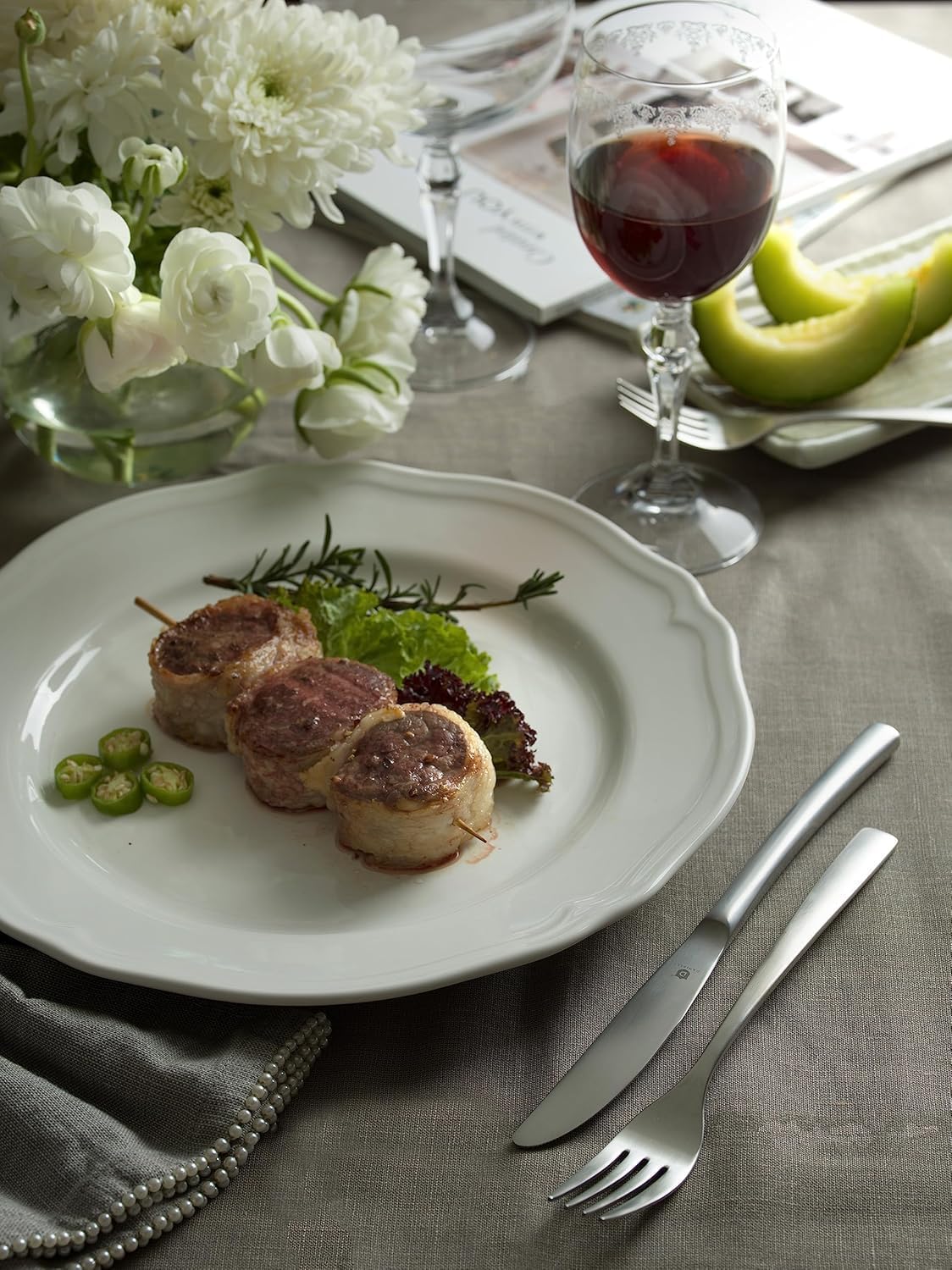 Matte Silverware Set, 18/10 Stainless Steel Satin Flatware, Modern Brushed Finish Cutlery, Dishwasher Safe & Durable, Built to Last (40-Piece, Sleek)