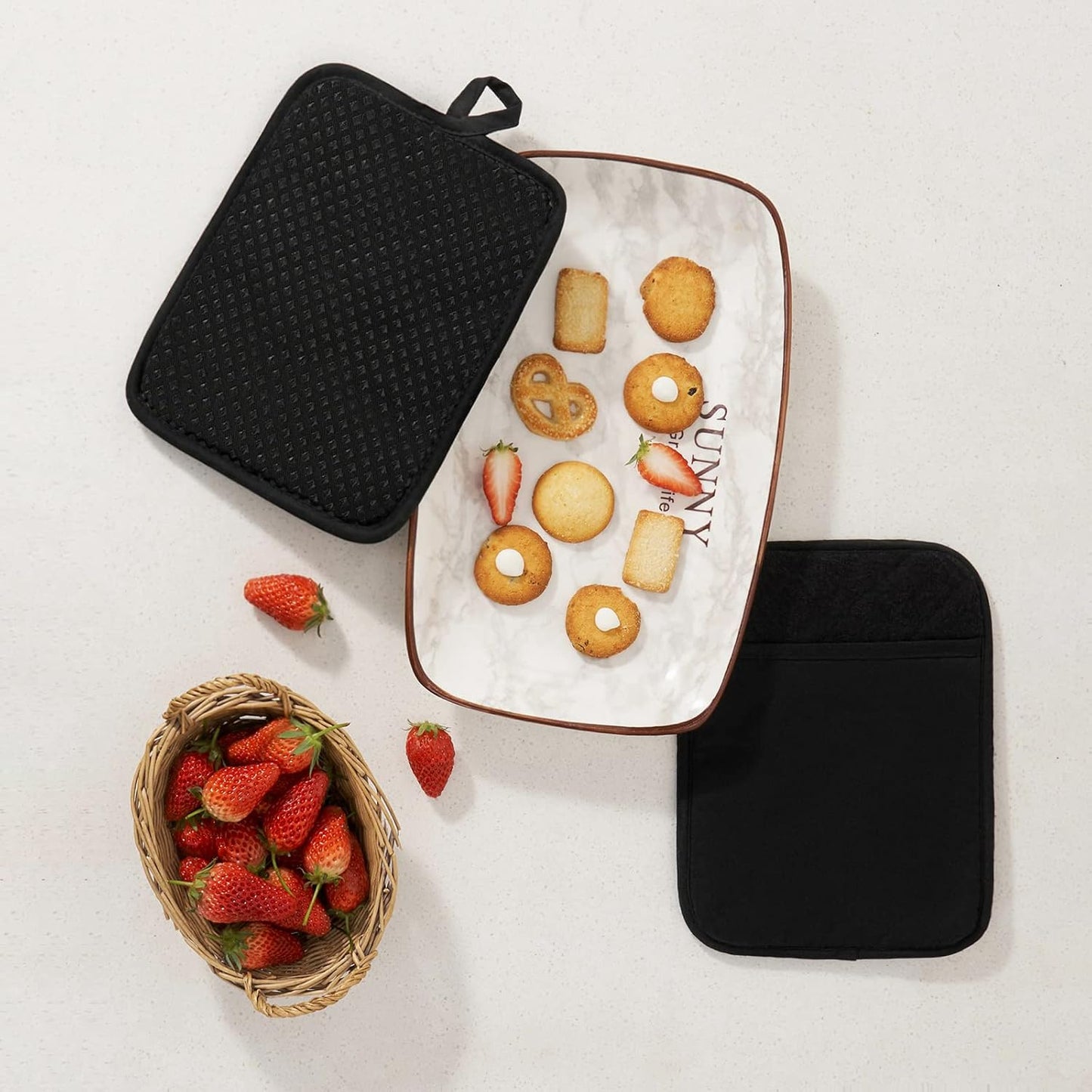 Kitchen Everyday Basic Pot Holder Heat Resistant Coaster Soft Silicone Water Resistant Pot Holder Set Oven Mitts with Pocket, 2 Piece Set, 7"x9" (Black)