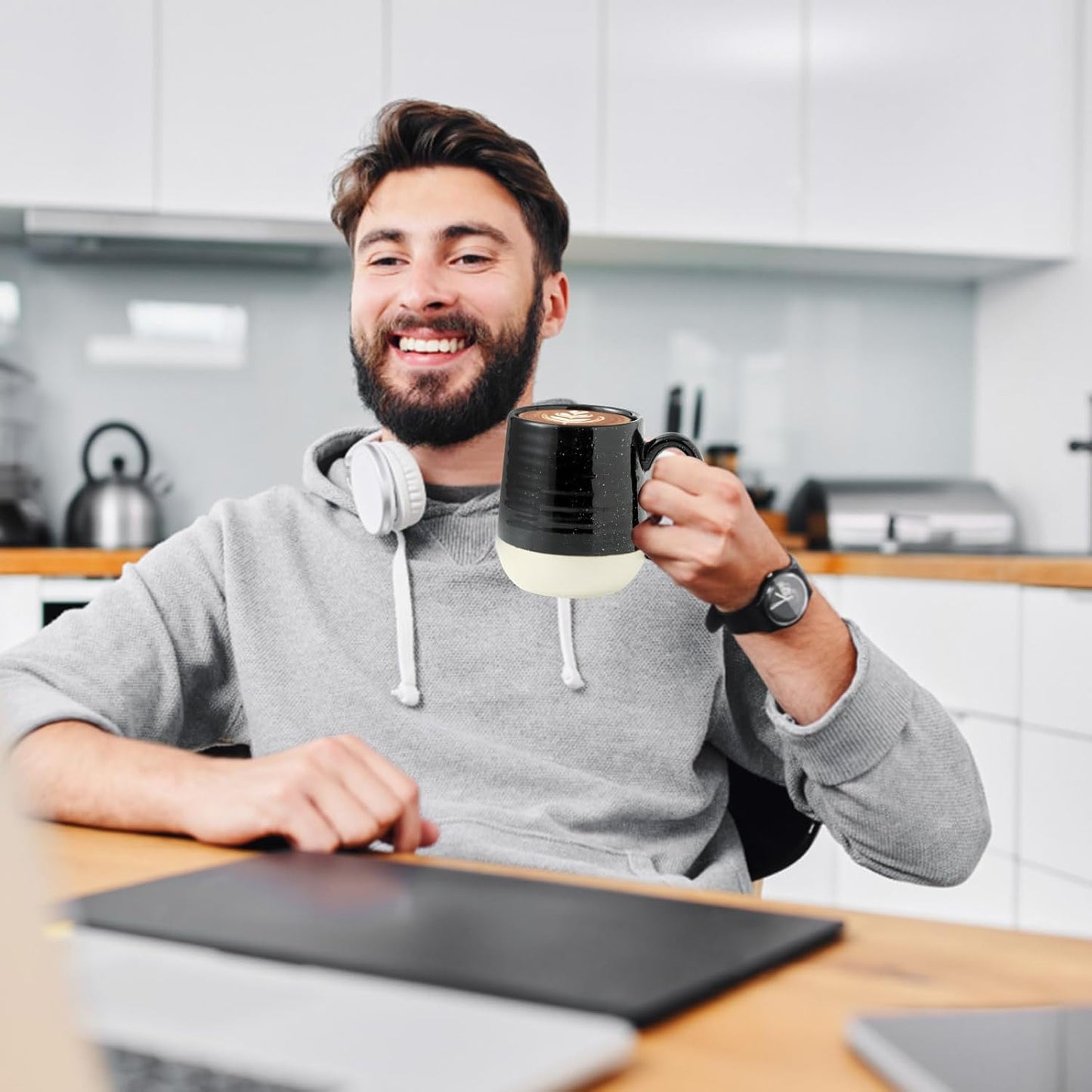 Hasense Ceramic Coffee Mugs Set, 15 oz Large Coffee Cups Set of 4, Tea Cups with Handle for Men and Women, Latte Mugs for Coffee, Tea, Milk, Hot Chocolate, Microwave Dishwasher Safe, Black