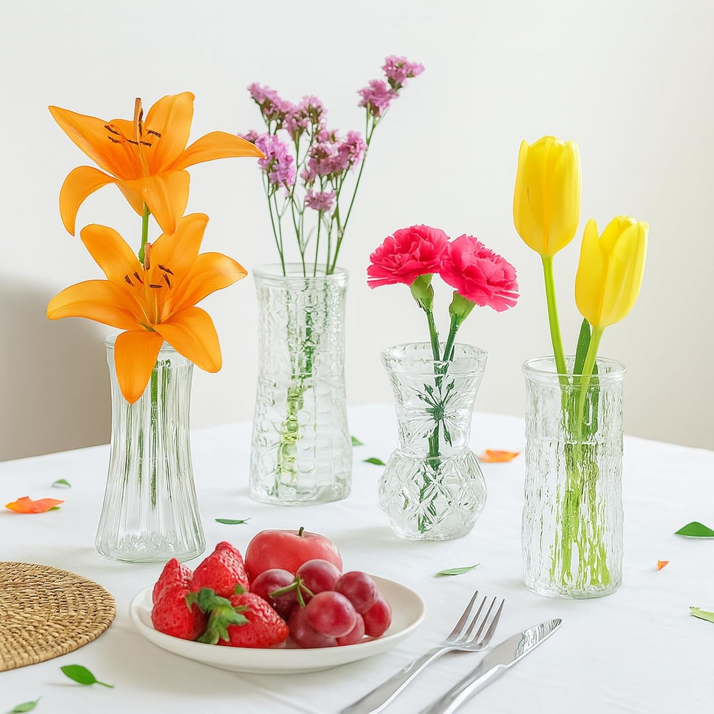 Glass Bud Vase Set of 5 Pcs, Small Clear Bud Vases for Flowers, Vintage Vases for Centerpiece Table Wedding Decorations Home Decor Glass Bottles for Birthday Party Anniversary