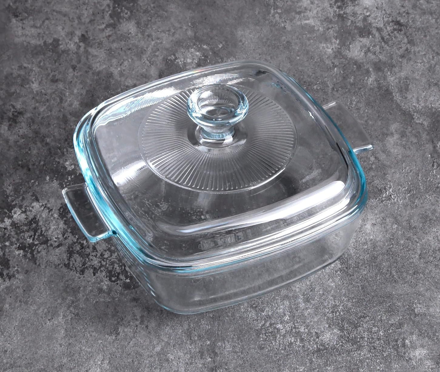 Clear Square Glass Casserole With Lid, Baking Dish With Cover, for Oven, Freezer and Dishwasher Safe (0.8-Quart Square)