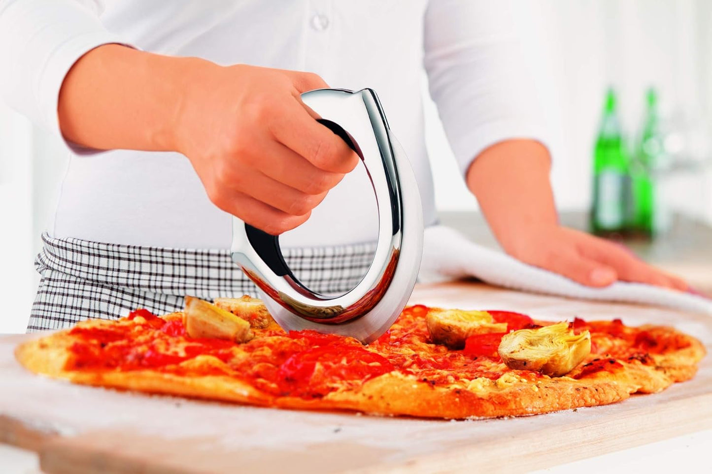 Rösle Stainless Steel Ergonomic Pizza Wheel, One Size, (12717)