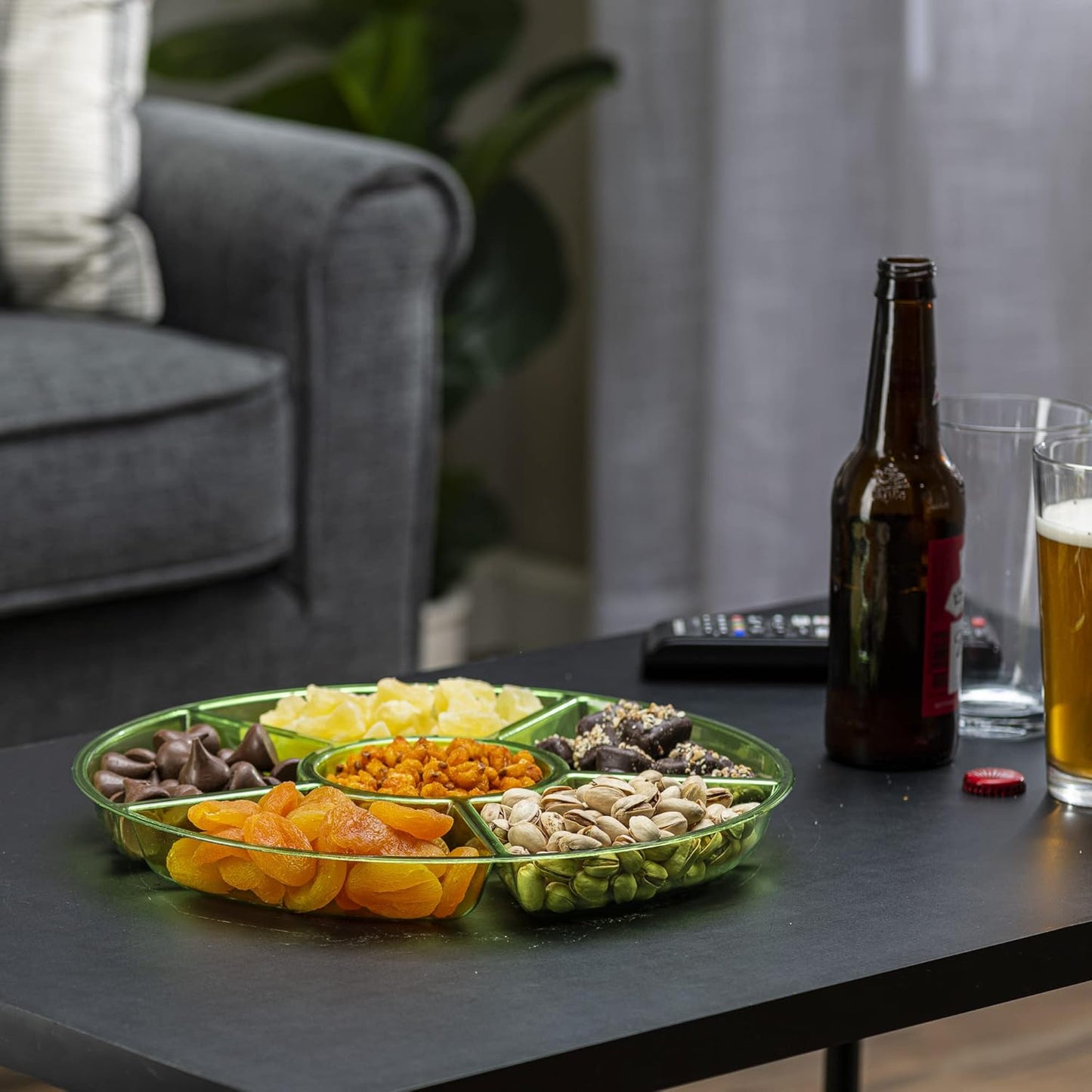 Plasticpro 6 Sectional Round Plastic Serving Tray/Platter (4, Green)