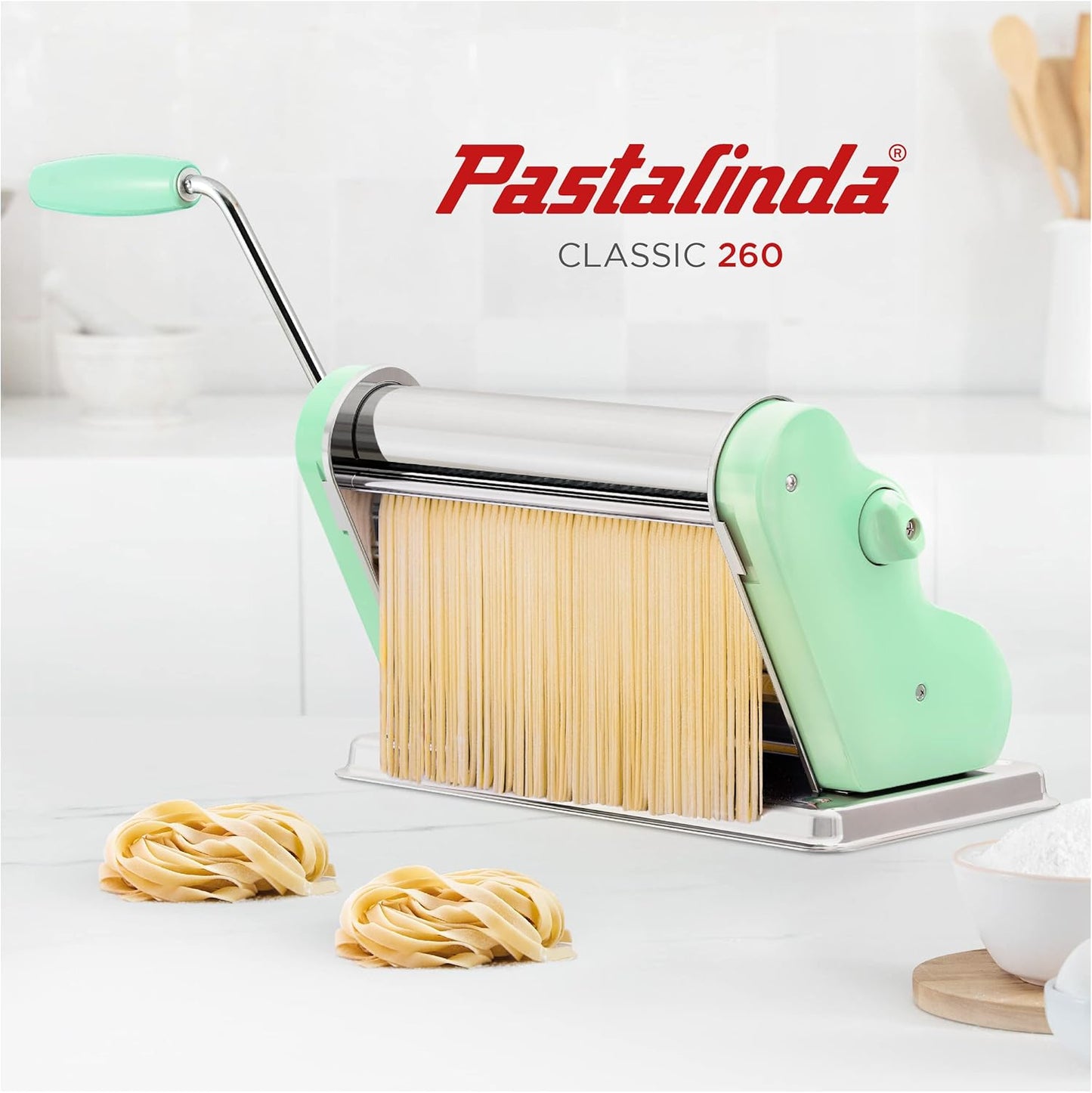 PASTALINDA Classic 260 Pasta Maker Machine, 26 cm Wide Rollers, 9 Thickness Positions, 2 Cutting Positions, Stainless Steel. Includes Reinforced Hand Crank And Two Clamps (Pastel Green)