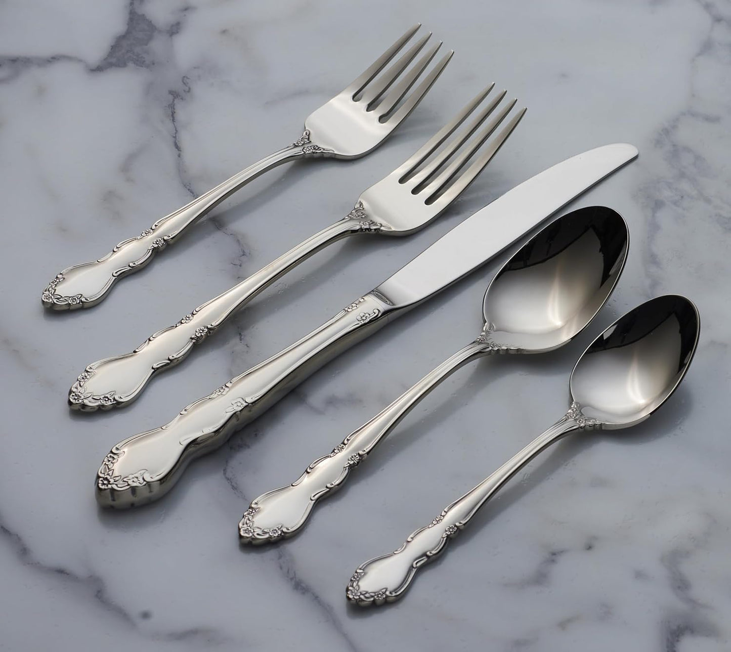 Oneida Silverware Set For 8, Dover 45-Piece Fine Flatware Set with Serving Utensils, Service For 8, 18/10 Stainless Steel, Ornate Pattern, Dishwasher Safe, Knives Spoons & Forks Set (Silver 45 Pieces)