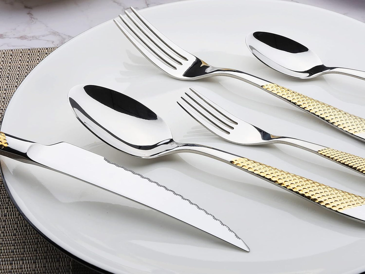Gold Silverware Set 20-Piece Stainless Steel Flatware Cutlery Set Service for 4 Kitchen Tableware Utensil Set Includes Knives Spoons Forks For Home Kitchen Restaurant