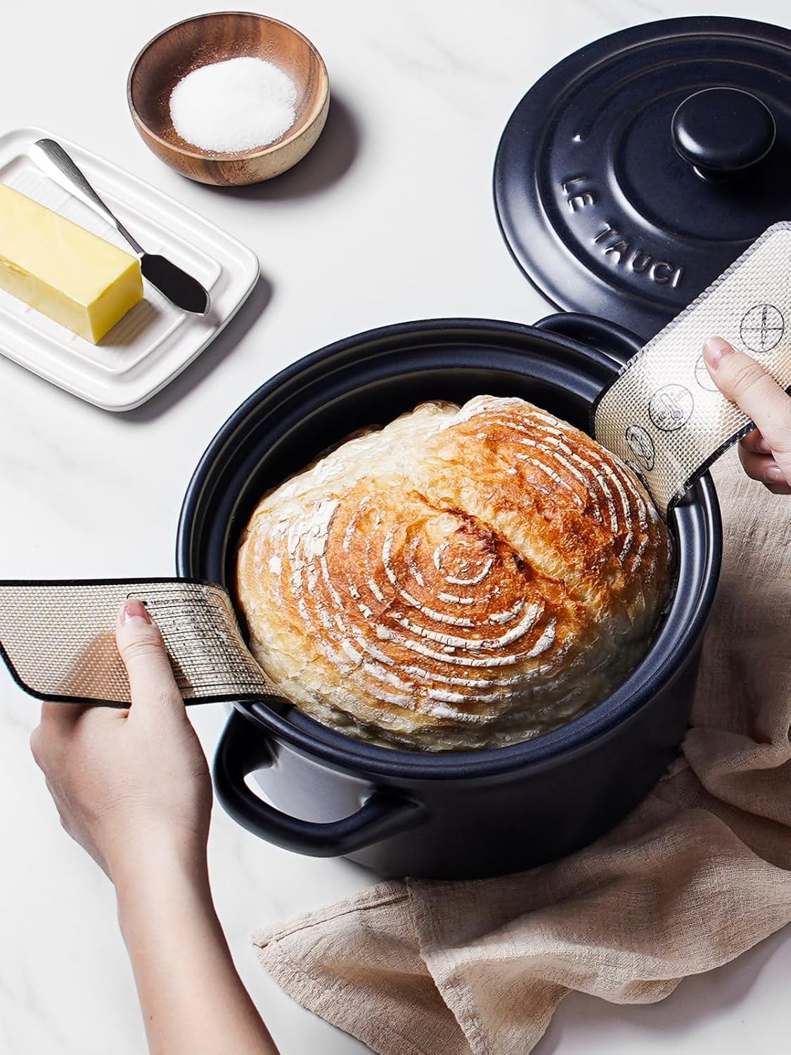 LE TAUCI 3 qt Ceramic Dutch Oven for Bread Baking with Silicone Sling- Lightweight, Non-Toxic, No Seasoning Needed- Oven, Microwave & Dishwasher Safe, Ideal for Home Bakers & Beginners, Midnight Blue