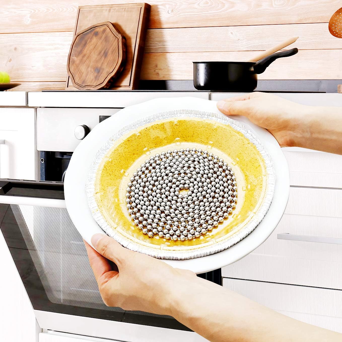 Durable Baking Supplies: Stainless Steel Chain Pie Weights, Reusable and Easy to Clean, Odorless, Safe Pie Weights for Pie Crusts, Oven Safe Baking Beads (15 feet)