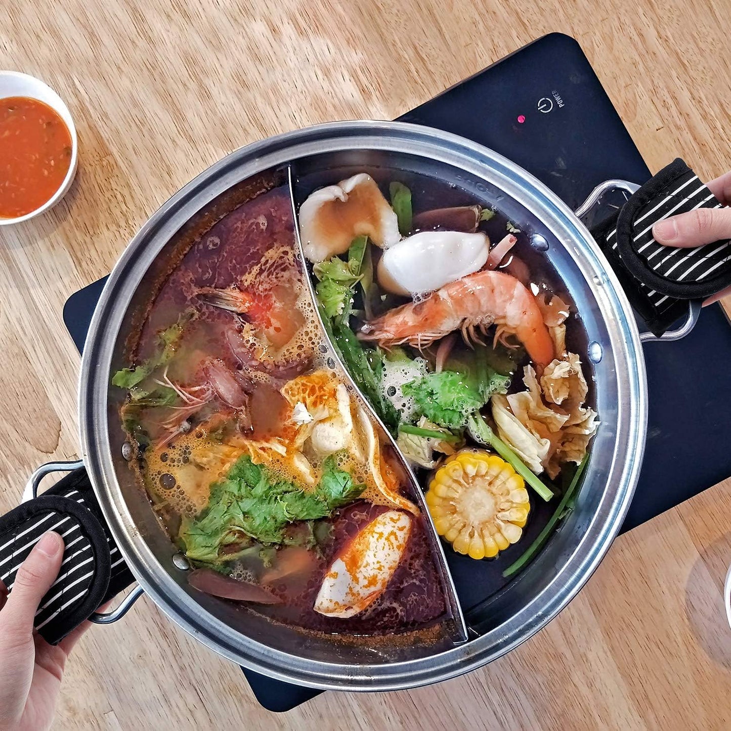 Patelai 4 Pcs Pan Handle Sleeve Covers Cast Iron Handle Cover Heat Resistant Non Slip Skillet Holder Sleeves Mitt for Kitchen Cooking Tools