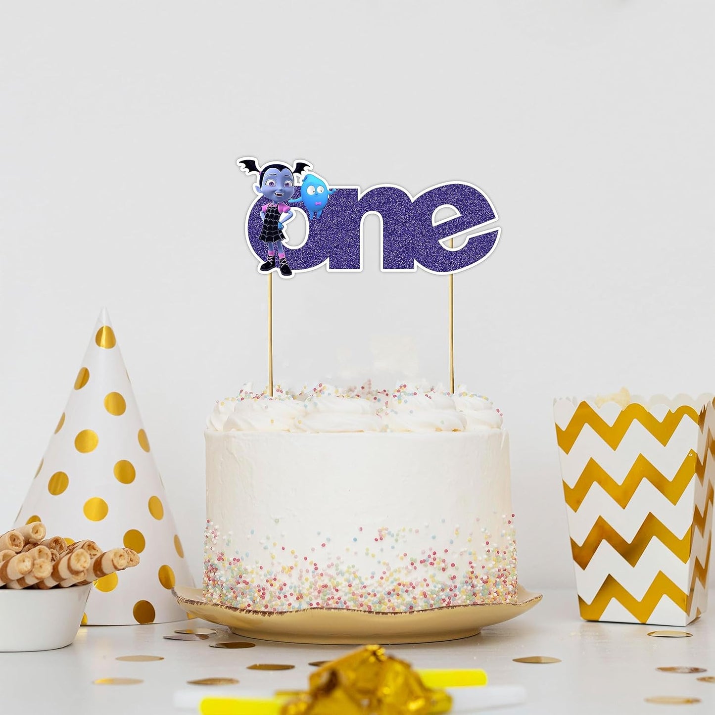 Seyal® Vamprina One Cake Topper