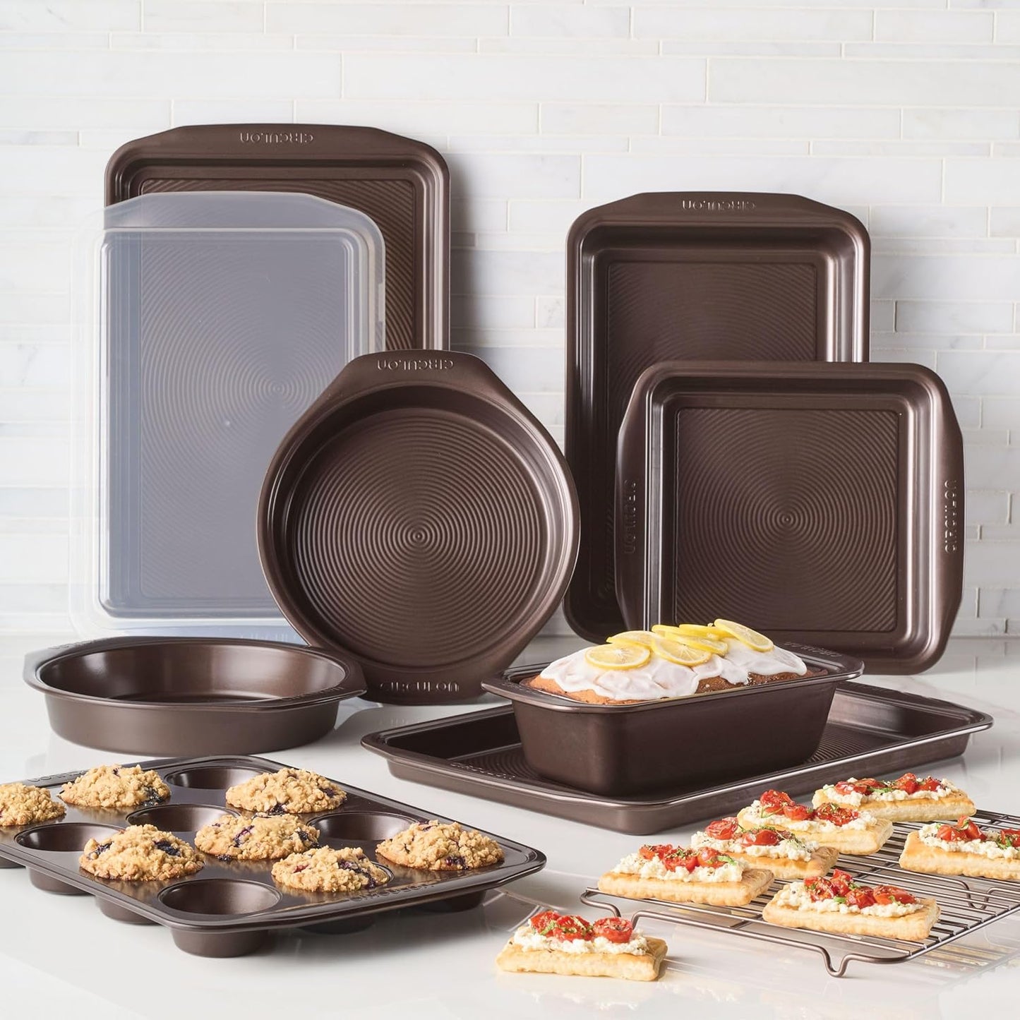Circulon Nonstick Bakeware Set with Nonstick Bread Pan, Baking Pans, Baking Sheets, Cookie Sheets, Cake Pan and Muffin Pan / Cupcake Pan - 10 Piece, Chocolate Brown