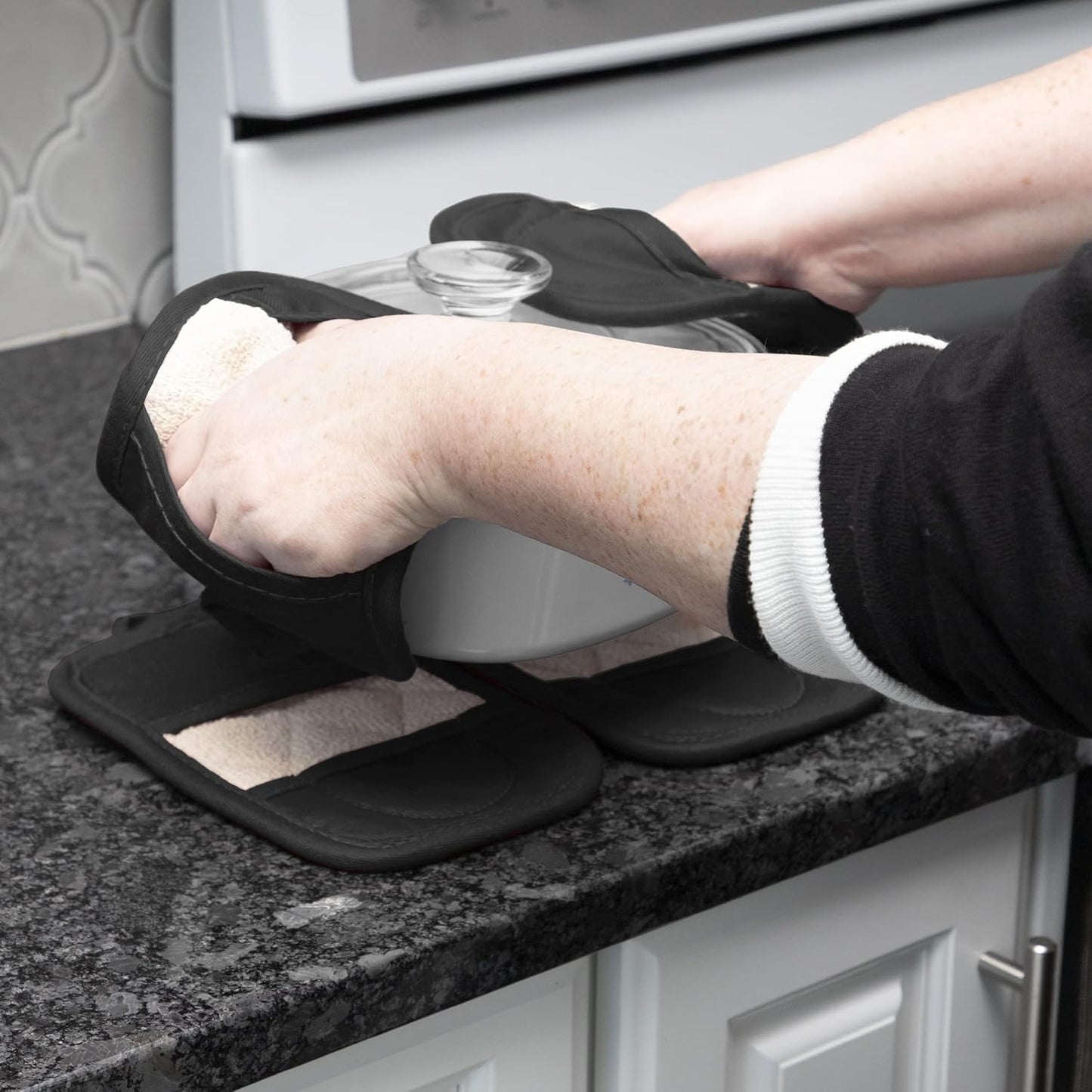 Ritz Premium Pot Holders & Heating Pads (4-Pack), 8.5" x 5.5", Heat Resistant, 100% Cotton Terry-Looped Pocket, for Kitchen and Barbeque, Black