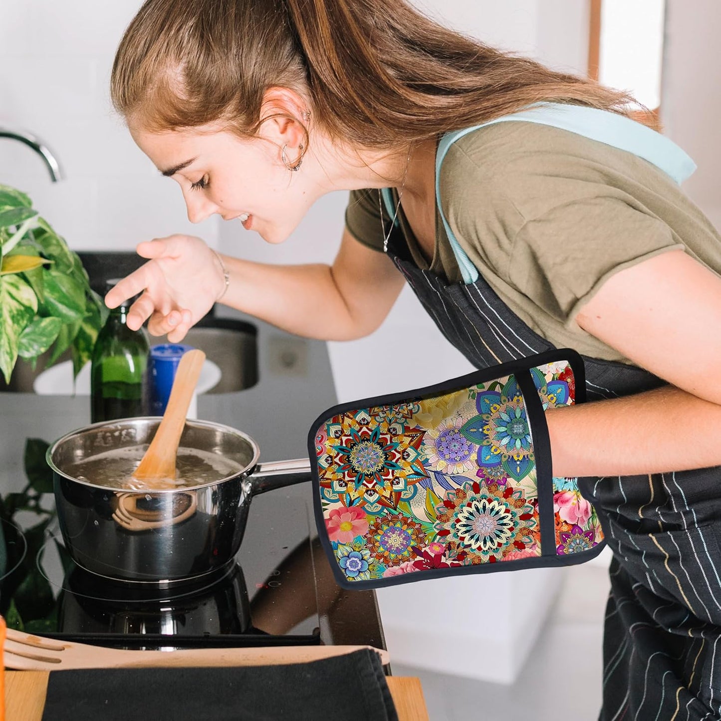 Boho Floral Oven Mitts Set, Vintage Luxury Colorful Flower Floral Heat Resistant Kitchen Oven Gloves for Baking and Cooking,Pot Holders